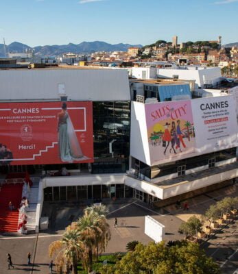 Affiche pour la ville de Cannes : shopping au Suquet
